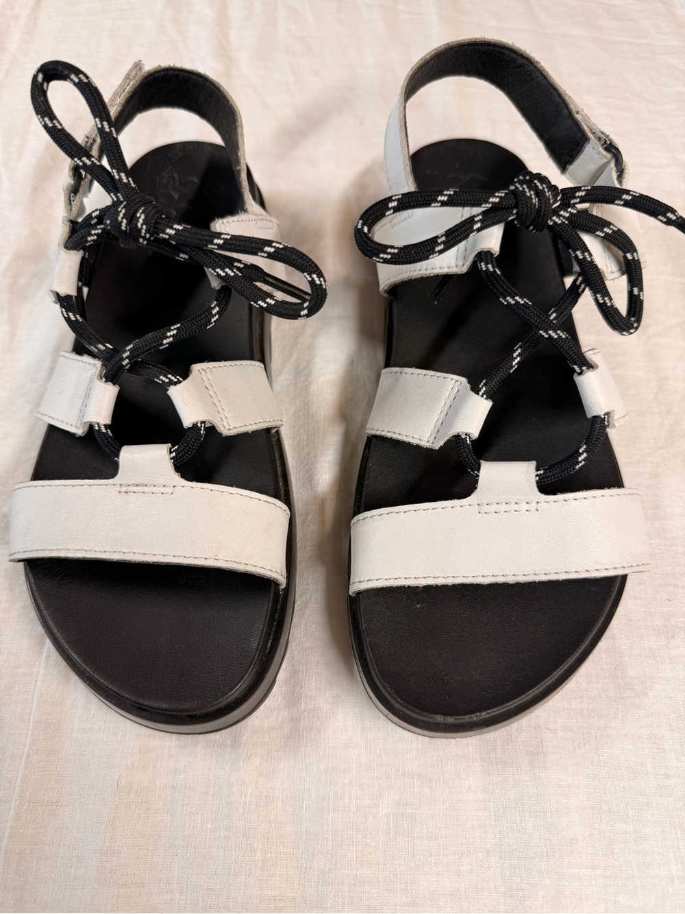 Sorel Womens Roaming B/W Lace-Up Slingback Sandals 7